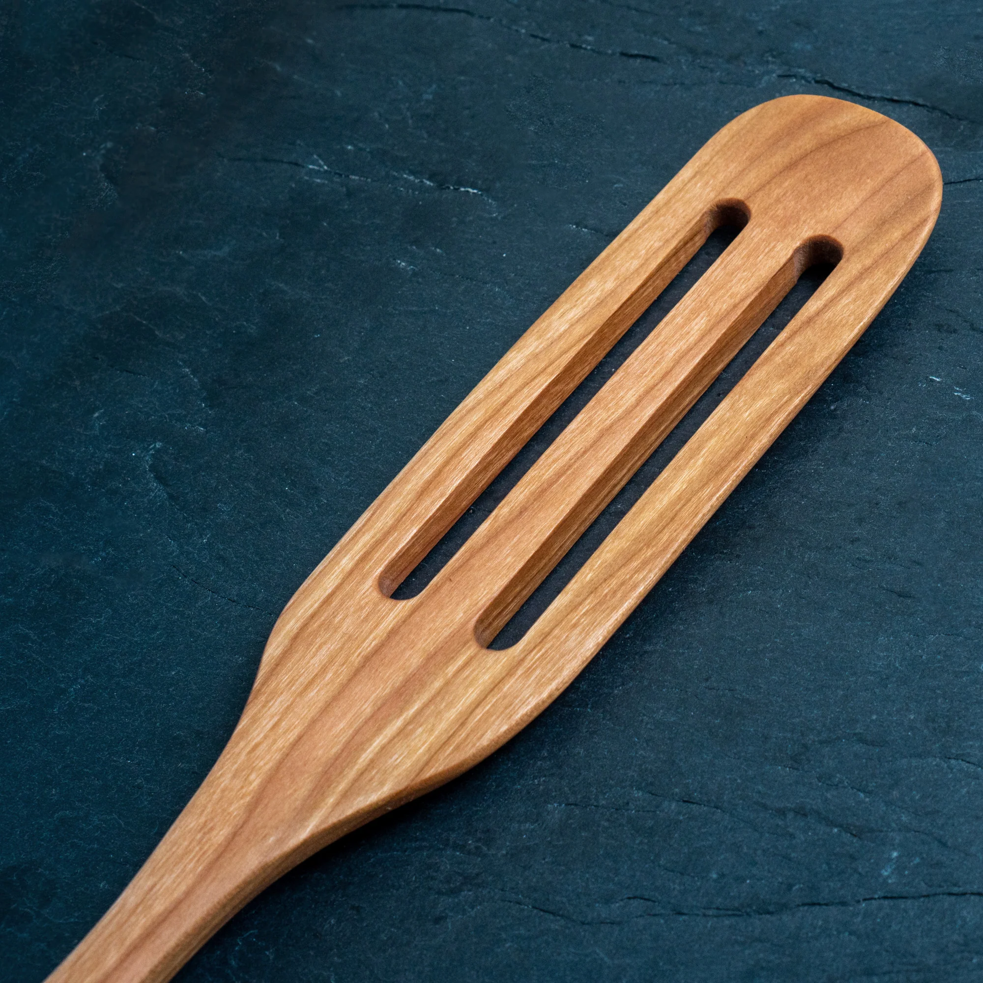Handmade Slotted Spurtle - Image 3