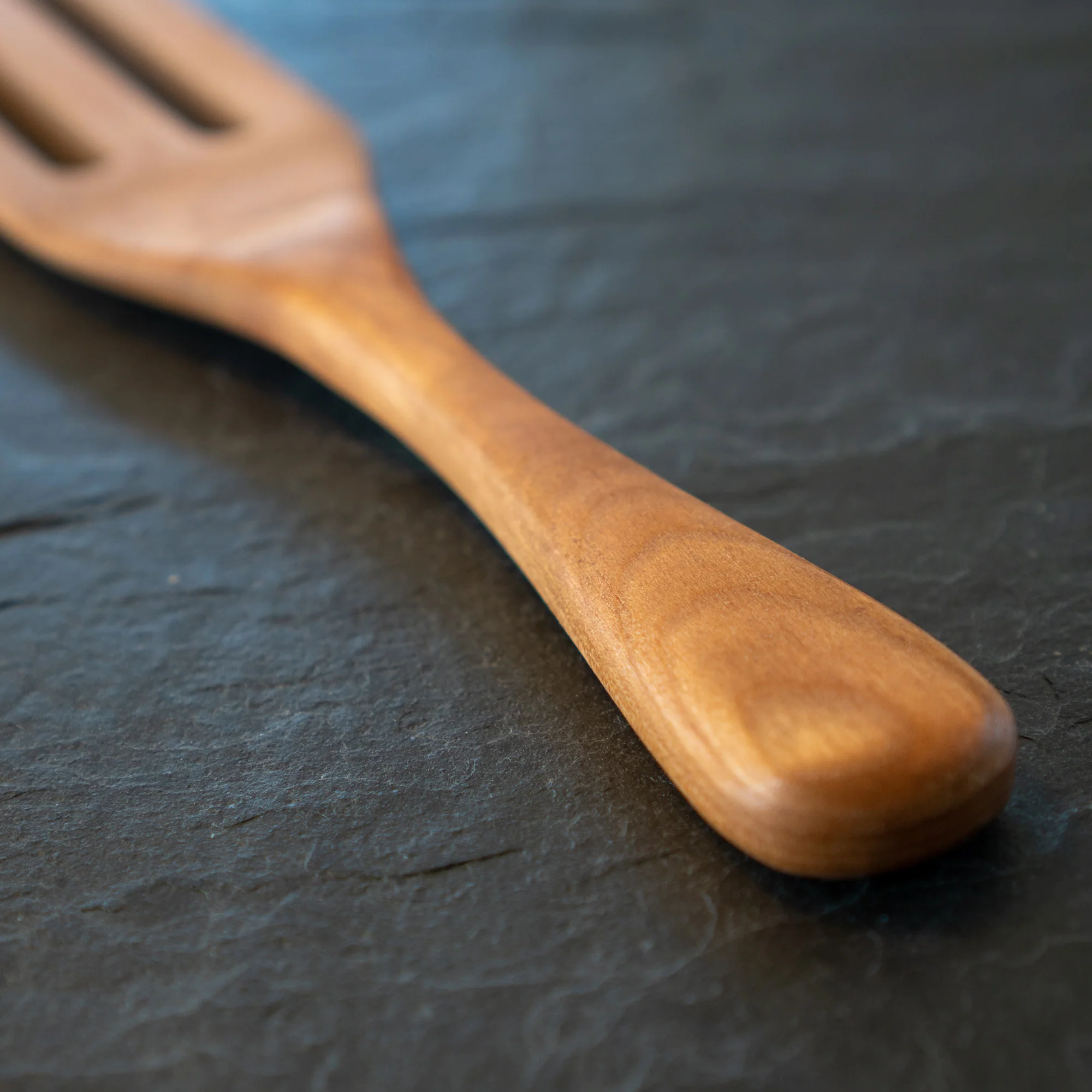 Handmade Slotted Spurtle - Image 4